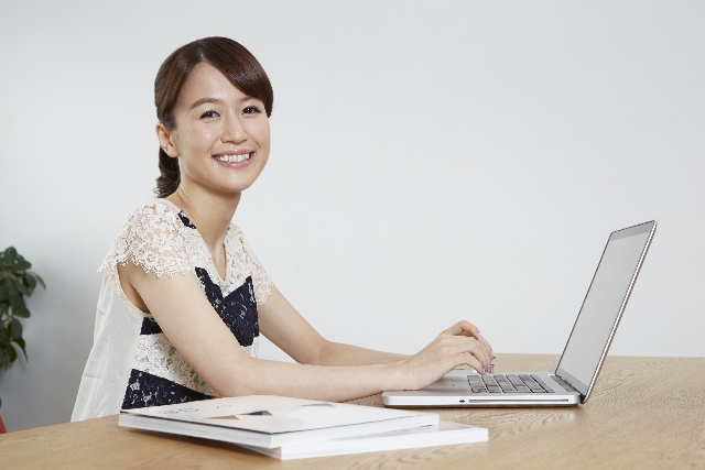 求人サイトで仕事を探す
